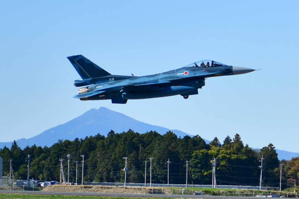 筑波山とF2