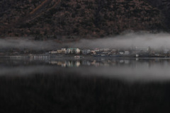 中禅寺湖の晨霧