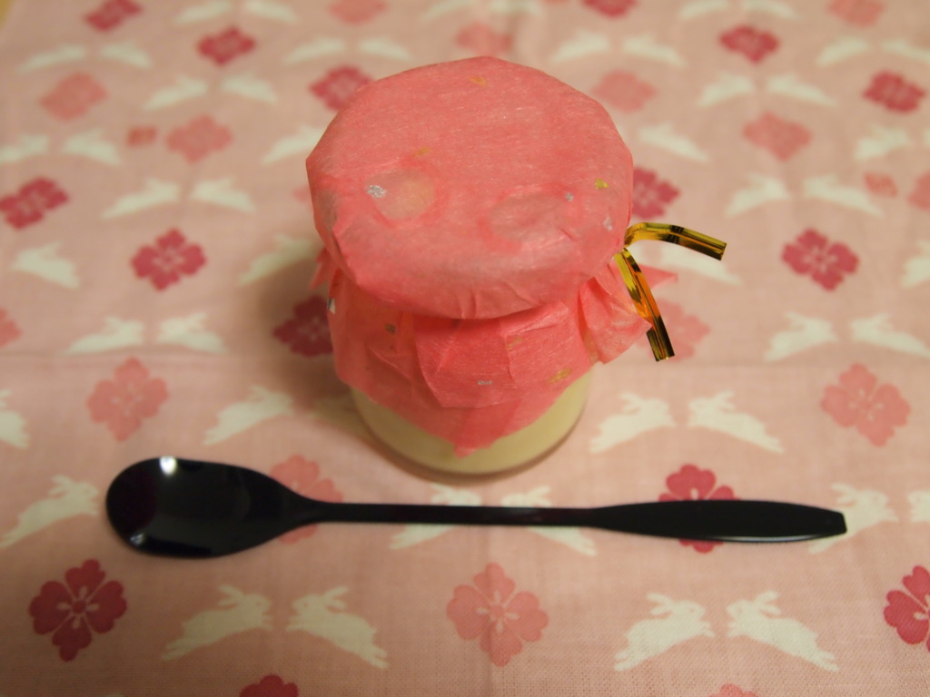 プリン配膳♪