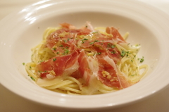 生ハムと春キャベツのパスタ～アンチョビソース～