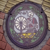 八尾市のマンホール