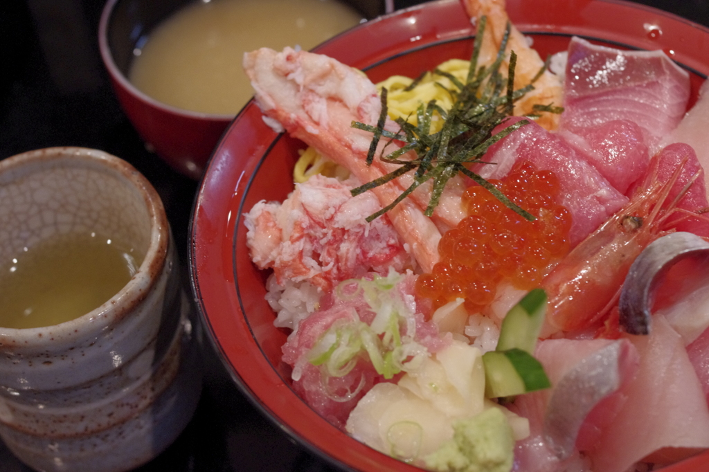 定番の海鮮丼