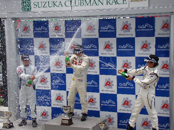 F4