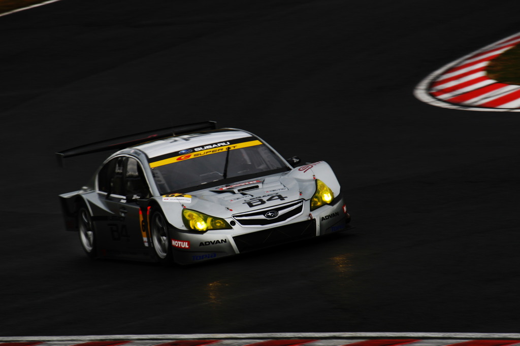 B4-GT300