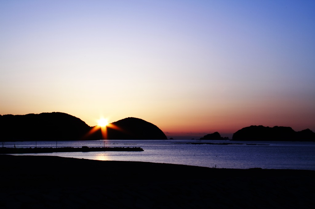 Sun lights Star