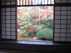 京都源光庵「迷いの窓」