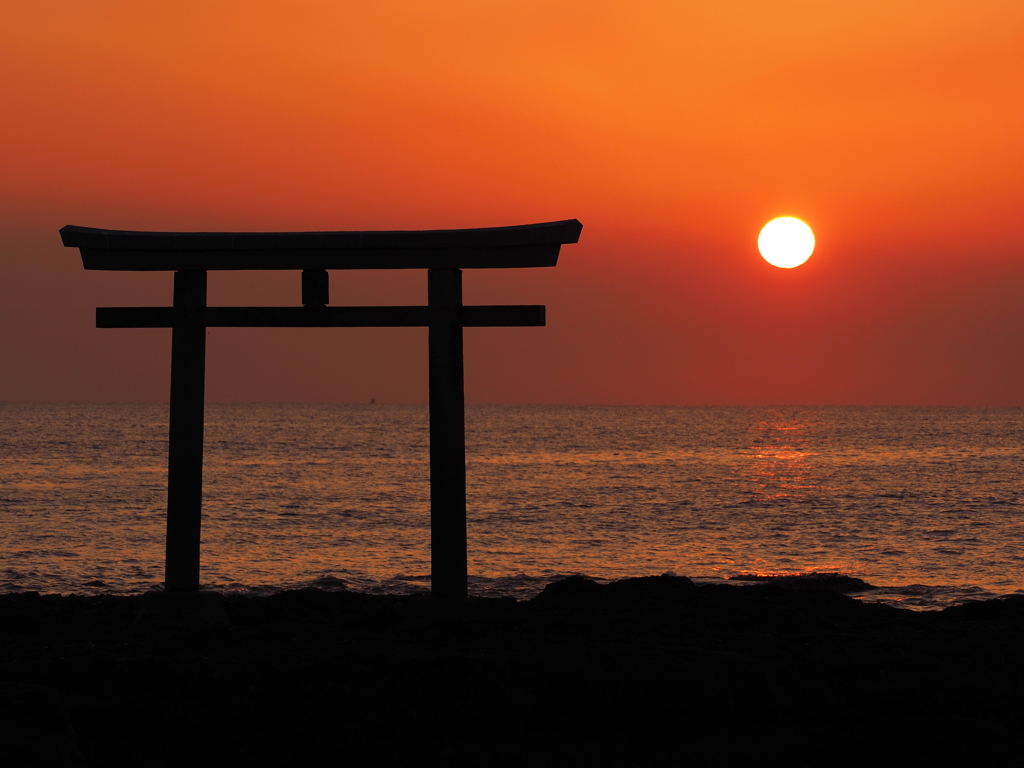 大洗海岸の朝日