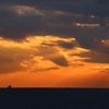 黄昏間近の海