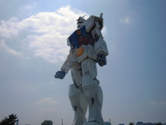 ガンダム斜め下
