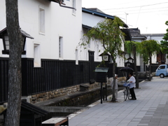 瀬戸川と白壁土蔵街