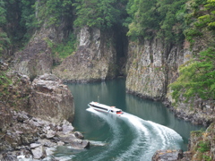 瀞峡ウォータージェット船