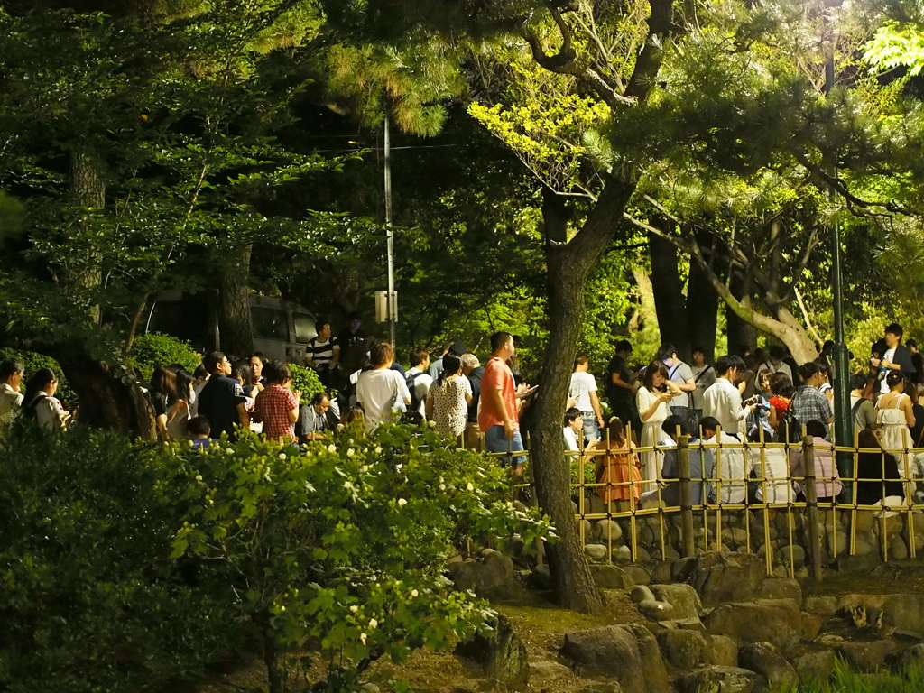 聖地の夜③