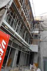 建築中のマンション