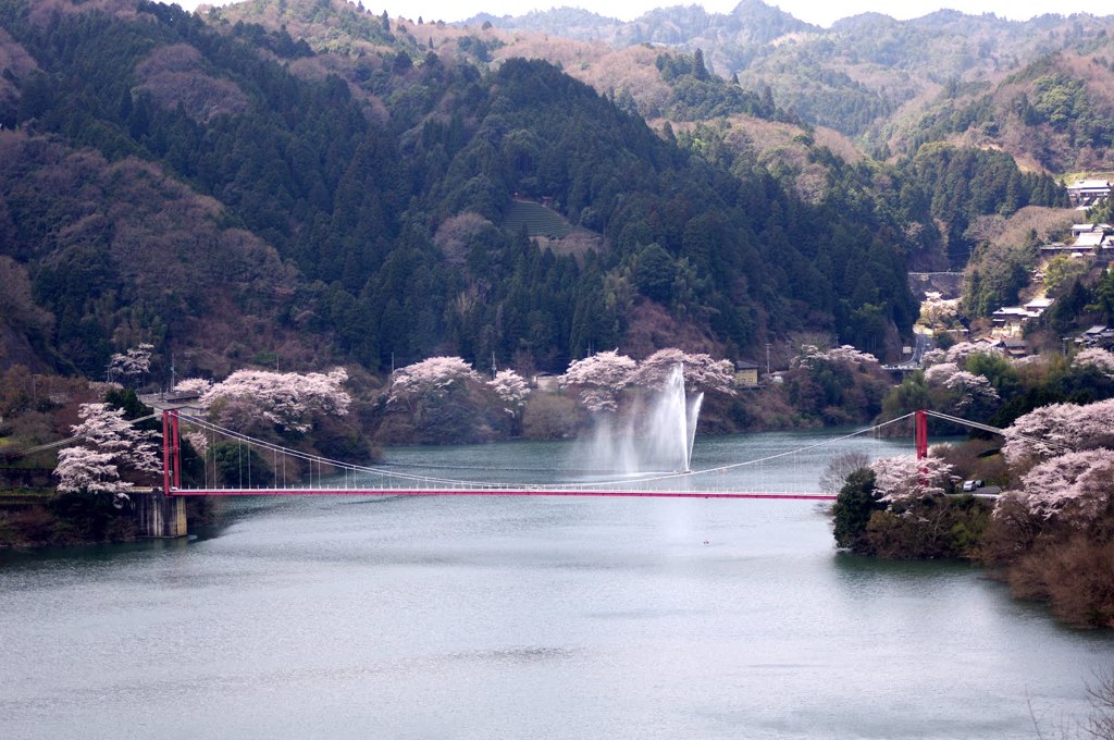 村の噴水