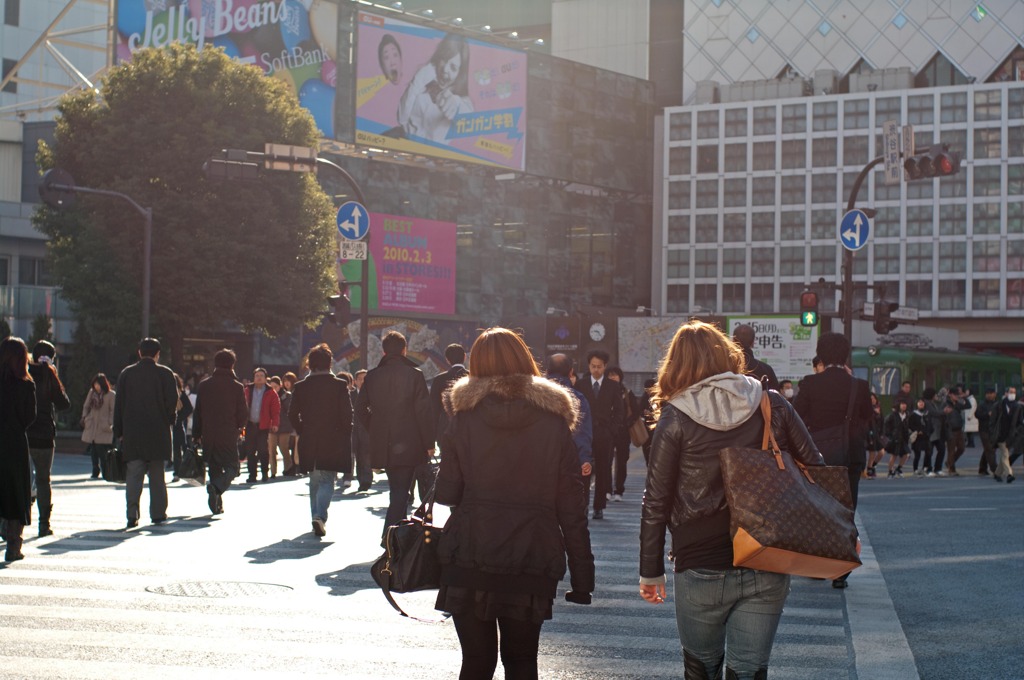 渋谷交差点　朝
