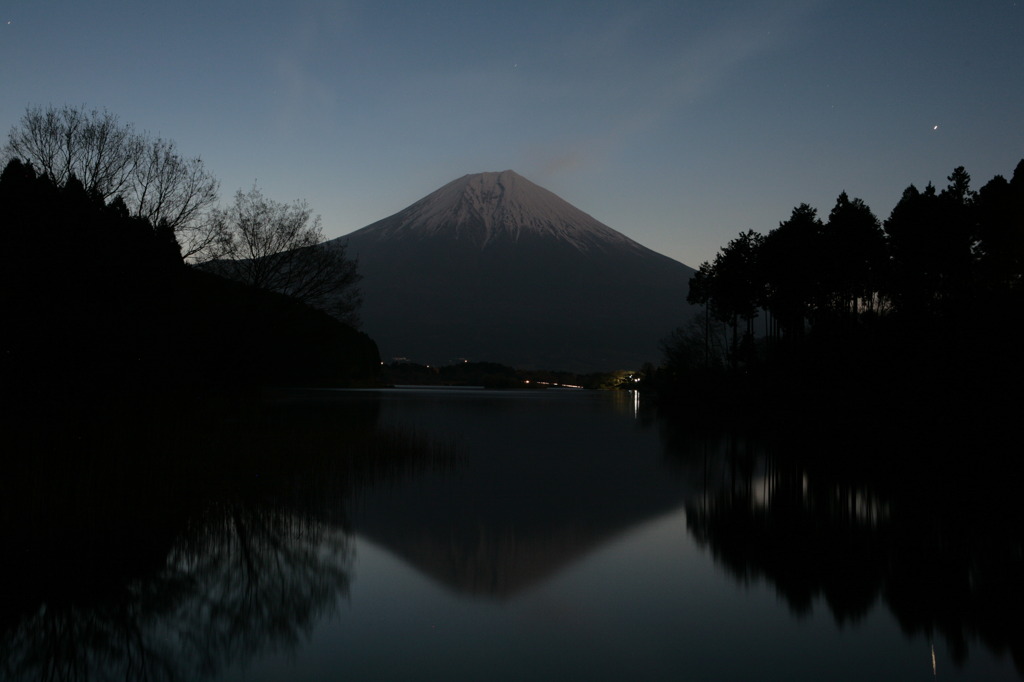 夜明けの富士