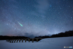 星降る古橋