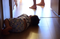 寝る子は育つ