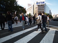 新宿伊勢丹付近