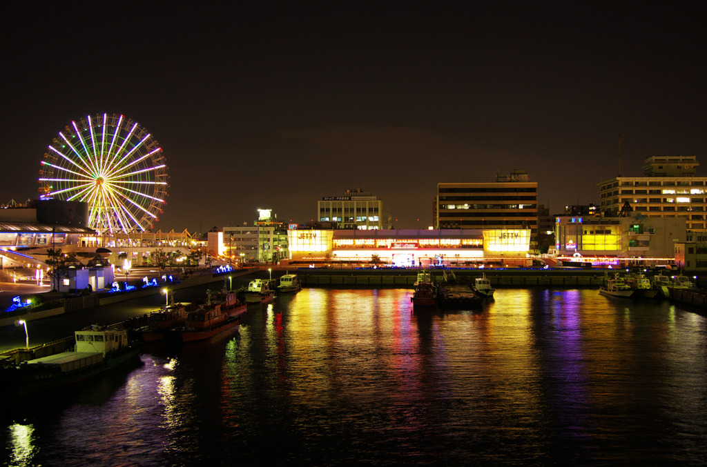 名古屋港の夜景