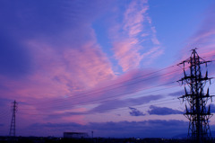 鉄塔と夕雲