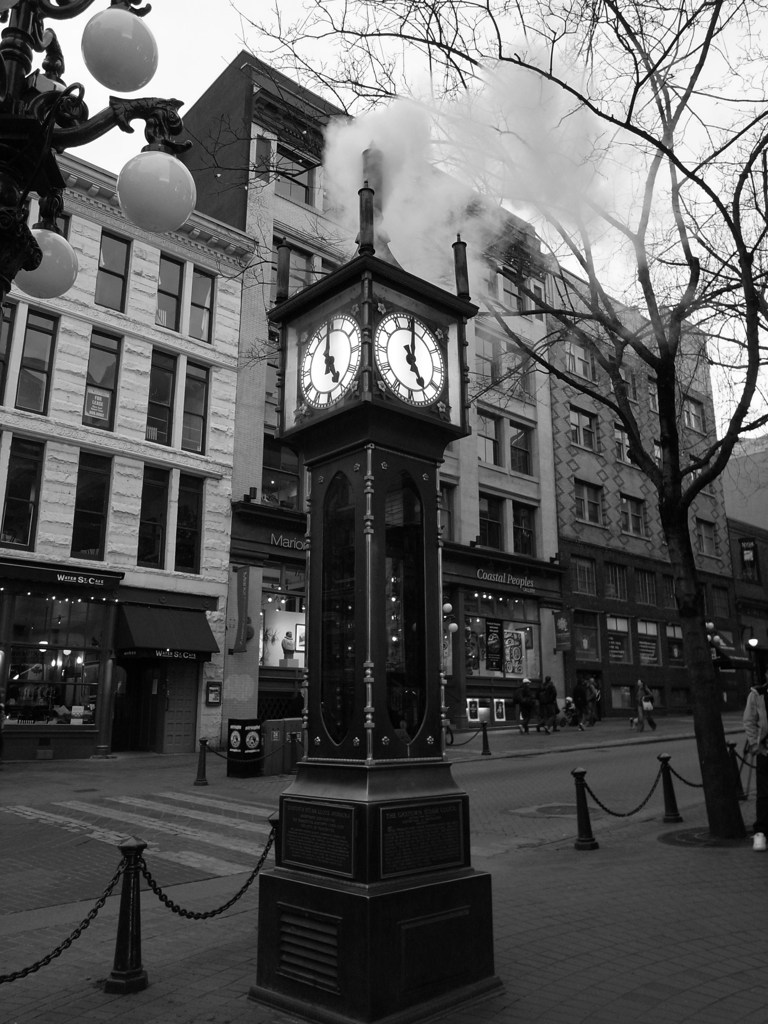 Vancouver Steam-Clock B/W