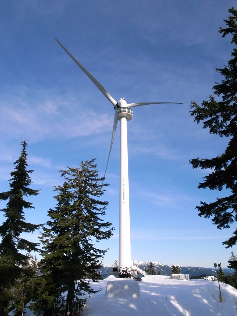 Grouse Mountainの巨大な風車