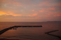 港の夕景