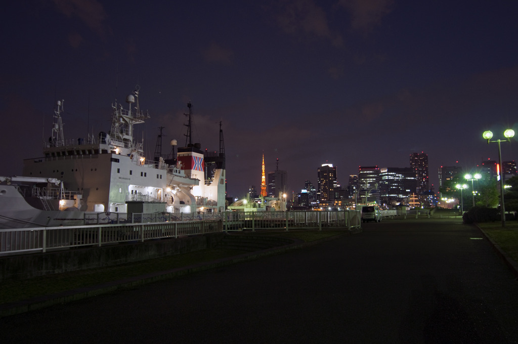 晴海ふ頭から見えた東京タワー