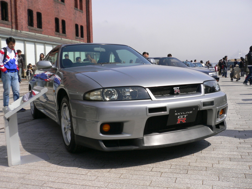 日産スカイライン GT-R (R33)