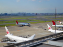 おもちゃみたいな飛行機