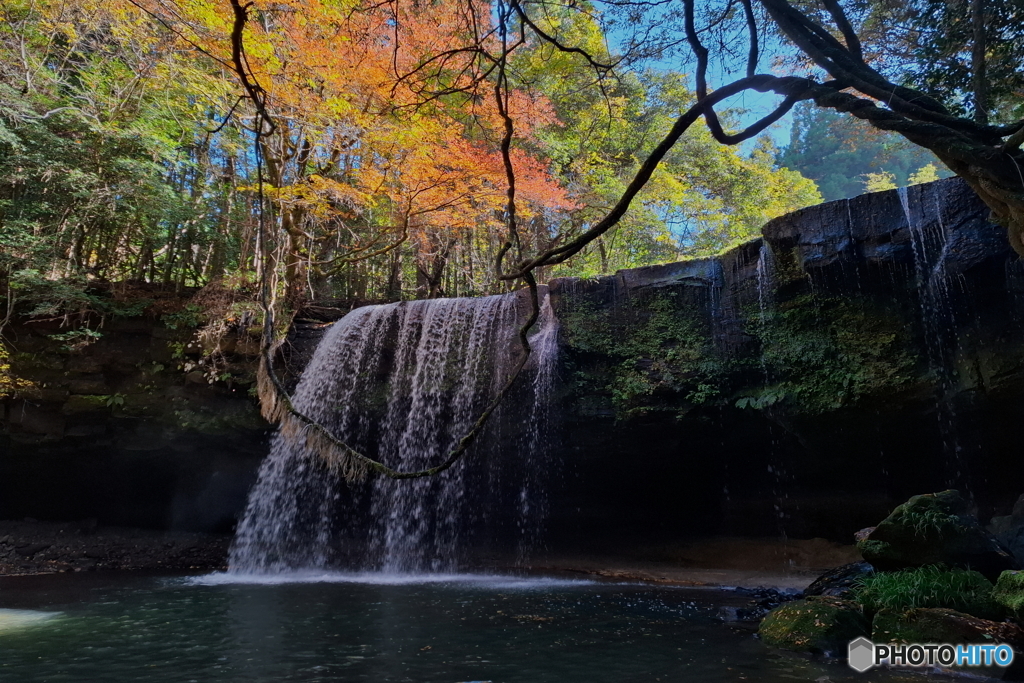 秋の鍋ケ滝