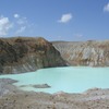 草津白根山の湯釜