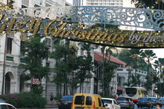 クリスマスデコレーション、ライトアップ前