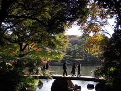 六義園