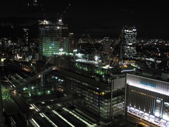 阪急３２番街より