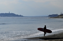 春霞の海