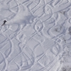 雪煙をあげて