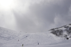 雪雲湧く