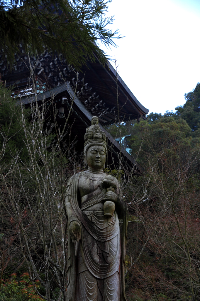 観音像？