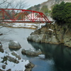 赤い橋の風景