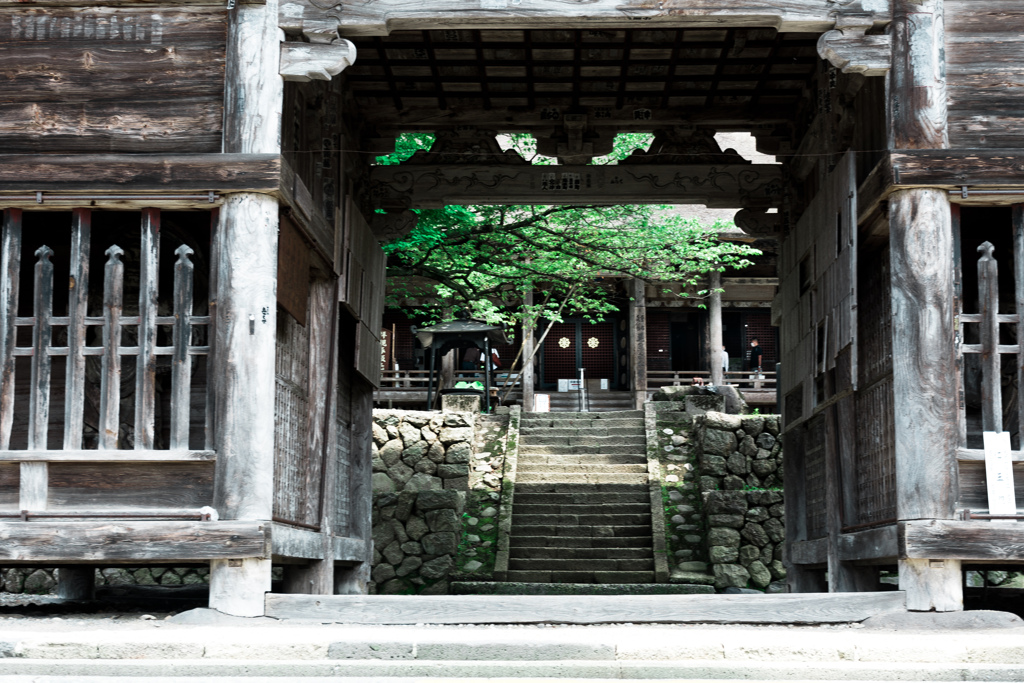 古刹山門