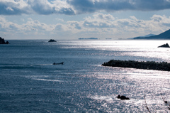 三陸　光る海