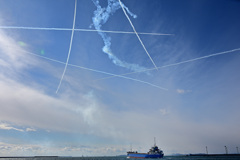 見上げれば訓練空域