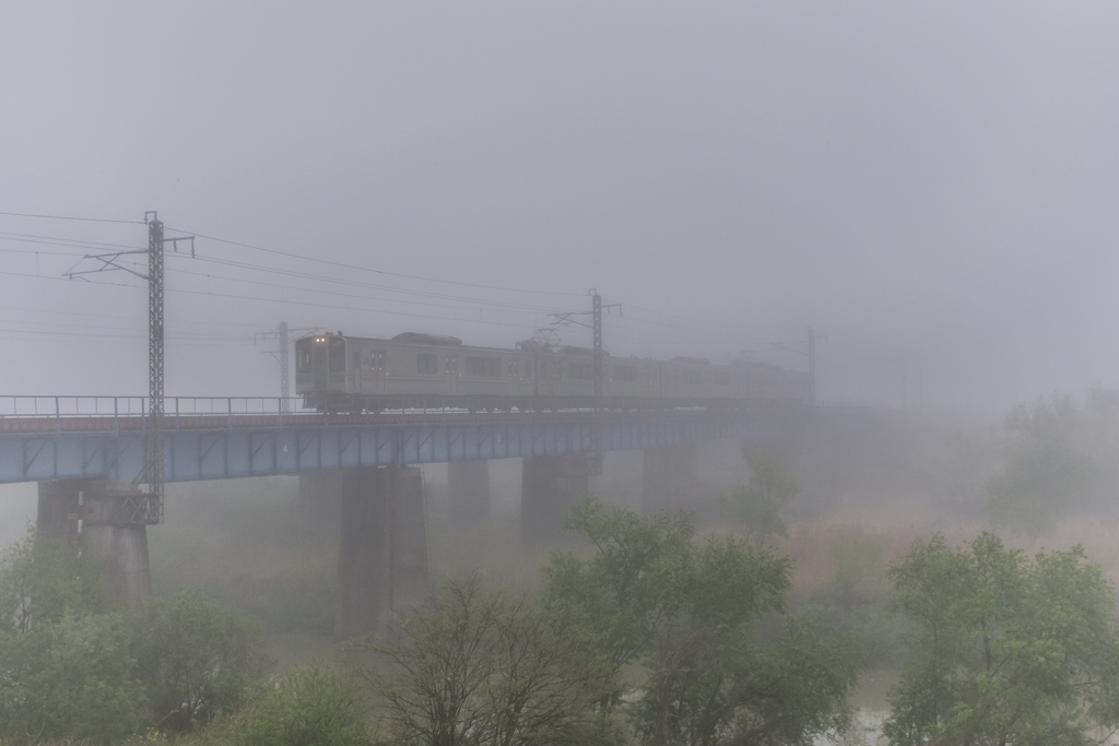 東北線霧中列車