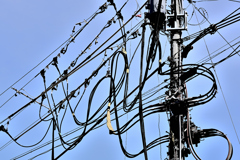 カオスな電線