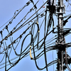 カオスな電線