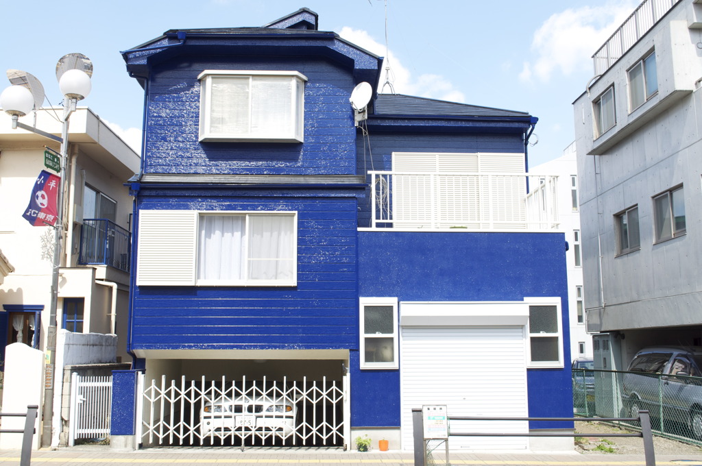 青の家