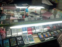 上海携帯電話市場「不夜城」