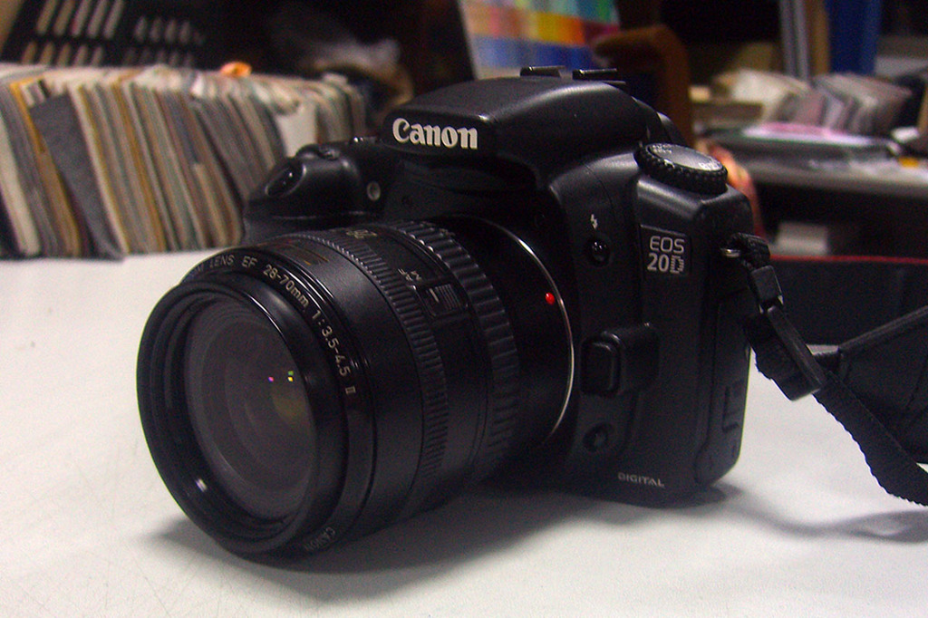 EOS20D + EF 28-70mm f/3.5-4.5 II
